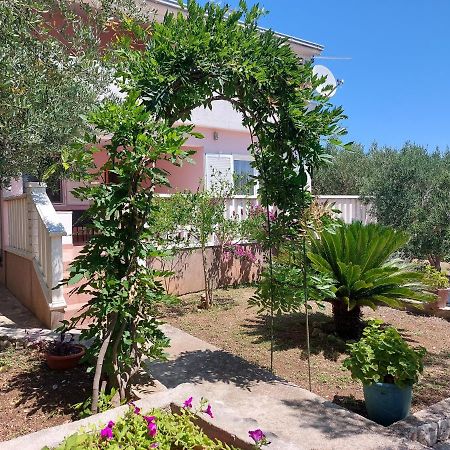 Apartments Skerlep Sevid Exterior foto